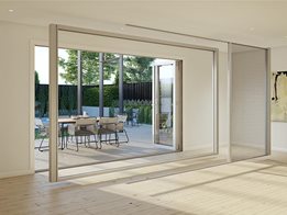 Freedom Retractable Screens: Infinity ZL2 - spans up to 13 metres
