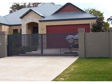 Superior-Steel-Aluminium-and-COLORBOND-Steel-Fencing-and-Gates Grey Driveway
