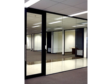 Multiglaze Glazed Aluminium Partitioning System for a Versatile Office Environment l jpg