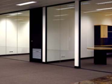 Multiglaze Glazed Aluminium Partitioning System for a Versatile Office Environment l jpg