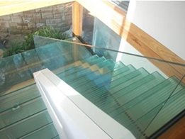 Custom curved and flat glass 