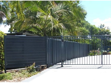 Superior-Steel-Aluminium-and-COLORBOND-Steel-Fencing-and-Gates Gray 