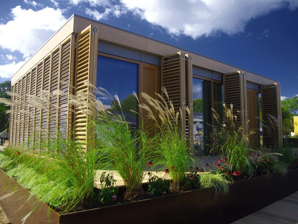 Darmstadt University of Technology&nbsp;in&nbsp;Germany&nbsp;won the 2007&nbsp;Solar Decathlon&nbsp;in&nbsp;Washington, D.C.with this&nbsp;passive house&nbsp;designed specifically for the humid and hot subtropical climate. Image: Wikimedia Commons
