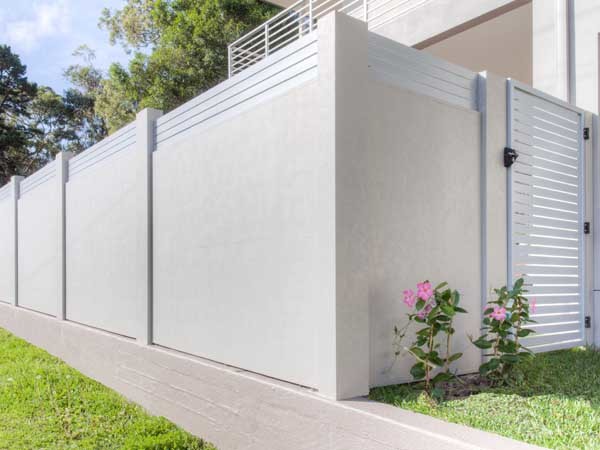 Modular Wall Systems’ acoustic modular fencing solution