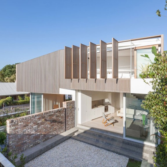 Balmain Houses by Benn & Penna architects was a recipient of a 2014 NSW Architecture Award. Photography by Katherine Lu