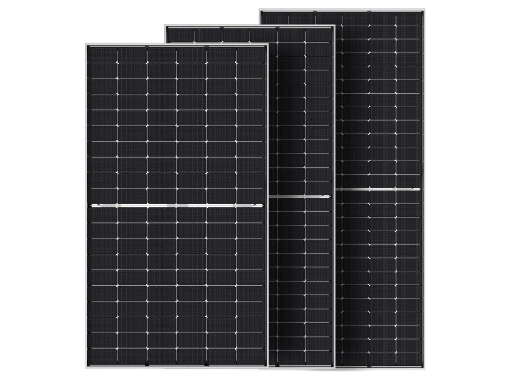JinkoSolar's N-type TOPCon large-scale photovoltaic modules