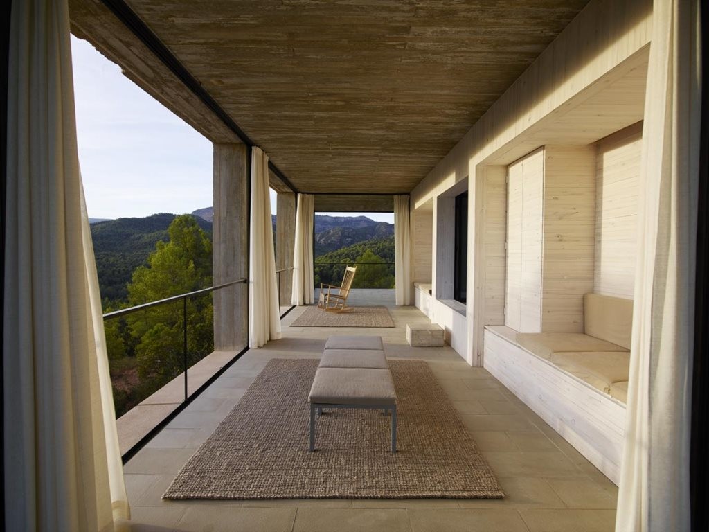 Solo House, Spain, Pezo von Ellrichshausen architects, 2009–2012. Photography by Richard Powers