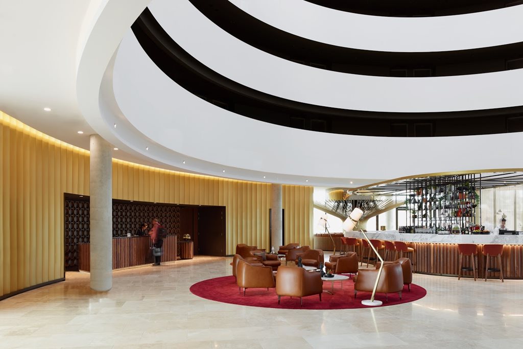 Interior-Architecture_Award_Canberra-Airport-Hotel_BatesSmart_RodrigoVargas-2.jpg
