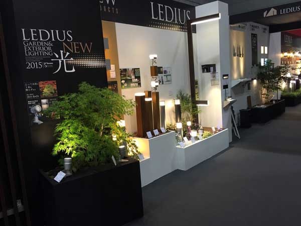 Ever Artwood posts with integrated lights showcased at EXE Fair, Osaka