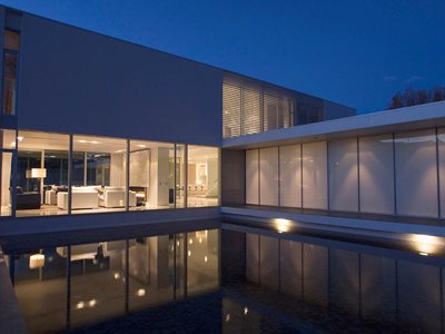 AGG Outdoor Pool Image of Residential House With Insulated Glass