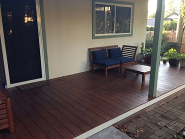 UBIQ INEX DECKING boards are BAL FZ Fire rated for fire safe usage l