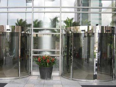 Curved automatic Circleslide sliding doors elegantly cater to the access needs of people with disability, or those that require mobility aids
