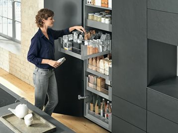 Space Tower: The ultimate solution for pantry units