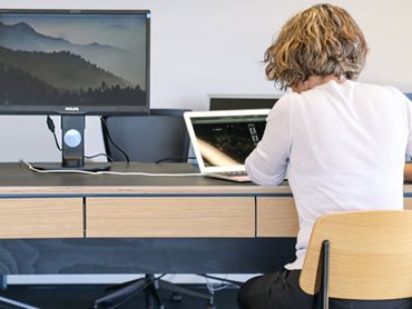 The plywood edge when exposed creates an elegant detail for office furniture