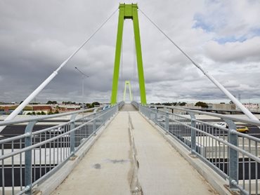 Moddex supplied a range of compliant bridge barriers, handrails and bikeway barriers 