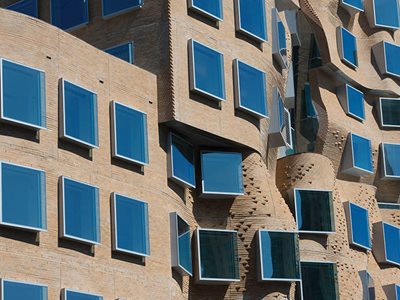 frank gehry sydney university technology curved brick facade