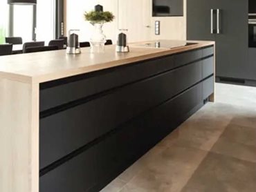 EGGER creates enduring decorative choices for wall panelling, flooring, worktops and more