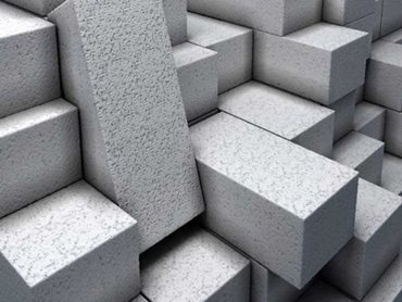 Fly ash bricks have a smooth surface that eliminates the need for plastering the wall (Image: IndiaMart)
