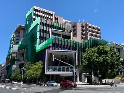 Network Architectural Mitsubishi ALPOLIC™/fr Royal Children's Hospital Green Purple Building Façade