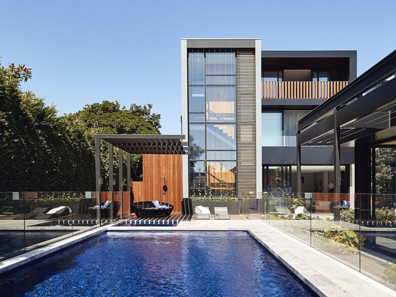 Italianate house New Zealand rear addition pool