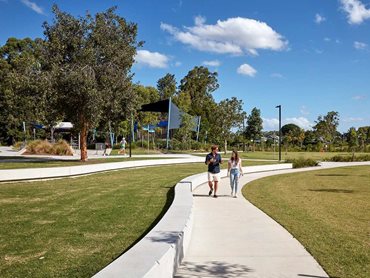 Parks and Open Space: Hanlon Park/Bur’uda Waterway Rejuvenation; Architects: Brisbane City Council, Tract, Bligh Tanner, Epoca Constructions, and AECOM; Photographer Credit: Christopher Frederick Jones