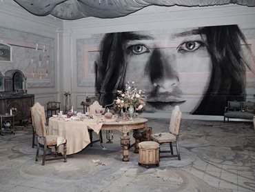 Rone worked with GH’s textile design team to create the custom Designer Jet carpet
