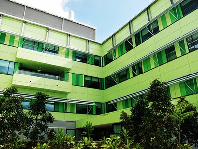 Network Architectural Mitsubishi ALPOLIC™/fr Robina Hospital Green Building Facade