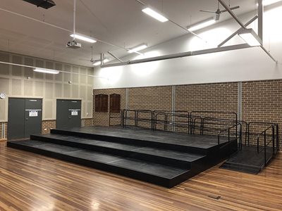 Select Staging Concepts Quattro Modular Stage