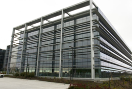 MAX™ structural glazing: Beautiful efficiency