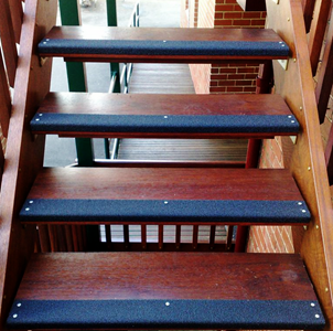 Grip Guard Grey Line Stairs