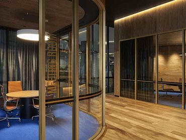 Kapitol Group sought a sustainably sourced Australian timber product for the floors, walls, desks, and furniture throughout their new offices