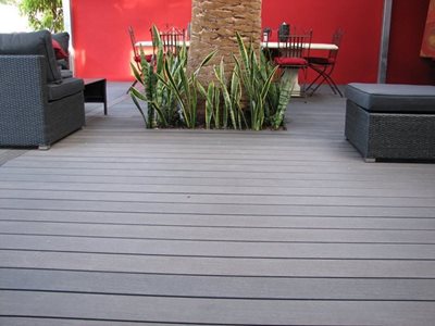 Futurewood Residential Decking Garden Red Wall 