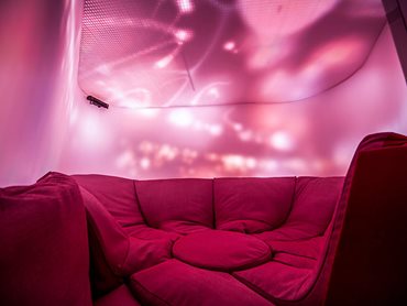 Small Commercial Wellness in the Office Pink Cosy Interior Cave