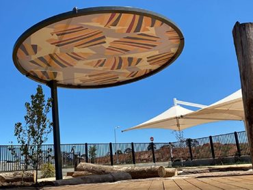 MakMax Australia installed 7 Leva umbrellas  and 3 cantilever shade structures