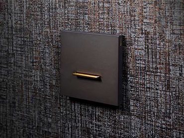 The keypad’s front cover comes in the same high-end finishes and colours as all other Basalte products