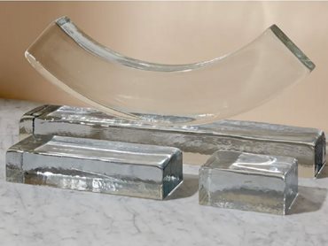 Mano glass bricks come in an expanding range of formats including a traditional Roman brick and a gently curved option 