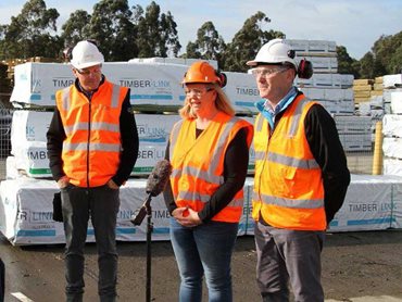 Timberlink’s Site Manufacturing Manager at Bell Bay, Scott Freeman and David Oliver, EGM Sales, Marketing & Corporate Affairs with Mrs. Bridget Archer MP
