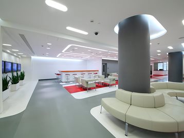 Seismic suspended ceiling systems