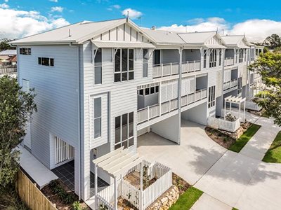 Weathertex Weatherboard Timber Cladding Colonial Style Facade