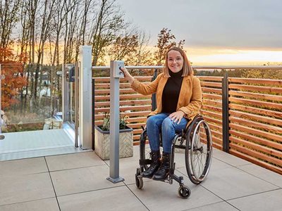 Unaporte Platform Wheelchair Lift Balcony