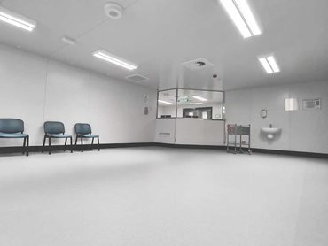 Master Carpets installed 1800m² of Altro XpressLay flooring over 5 consecutive nights
