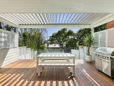 Vergola opening and closing roof system is designed in Australia for its harsh weather conditions