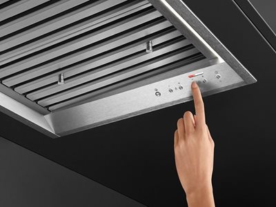 Fisher and Paykel Integrated Insert Rangehood With Hand