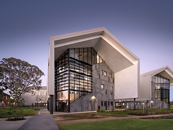 Gray Puksand Delivers Exemplary Modern Educational Facility