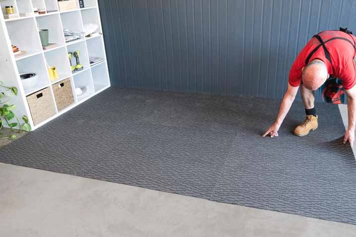 rubber flooring ideas home kitchen bathroom outdoor indoor floors tile sheets rolls safe