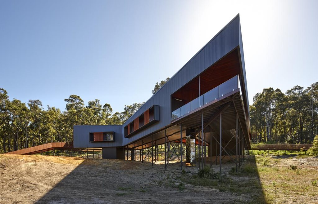 nannup_holiday_house_by_iredale_pedersen_hook_architects.jpg