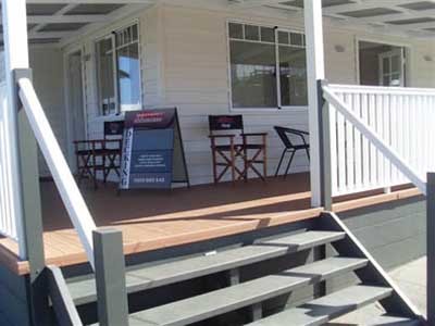The display home featured Mitten Vinyl’s Insulplank insulated vinyl cladding and composite decking