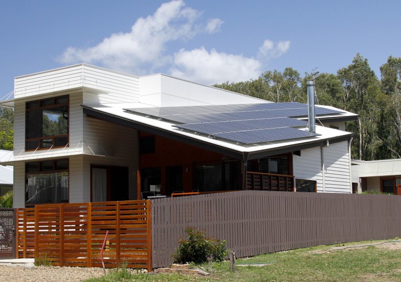 Joe Shlegeris' 8-star energy rated home in Noosaville, Queensland
