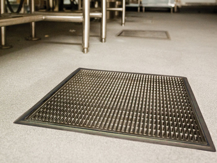 Commercial kitchen drainage
