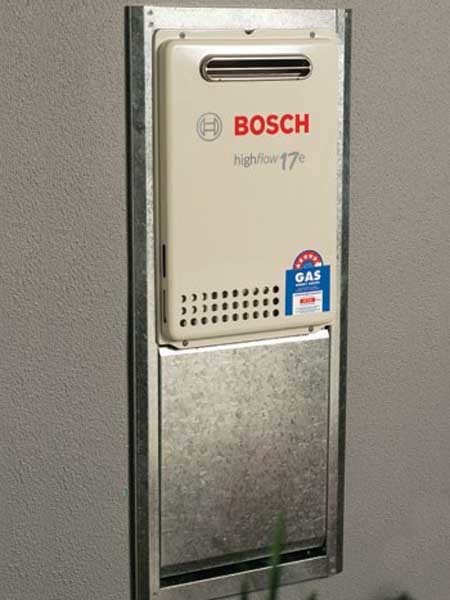 Bosch 4000S gas continuous flow hot water system
